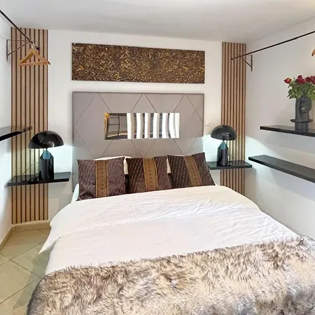 1 Bedroom Nice In Saint-raphael *